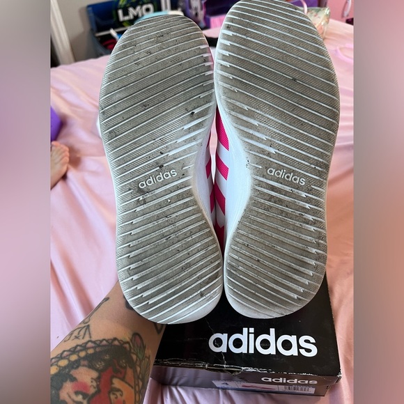 Adidas lite racer 2.0K size 4 women’s. Pink. - Picture 4 of 4